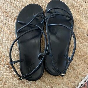 Olukai waia sandals